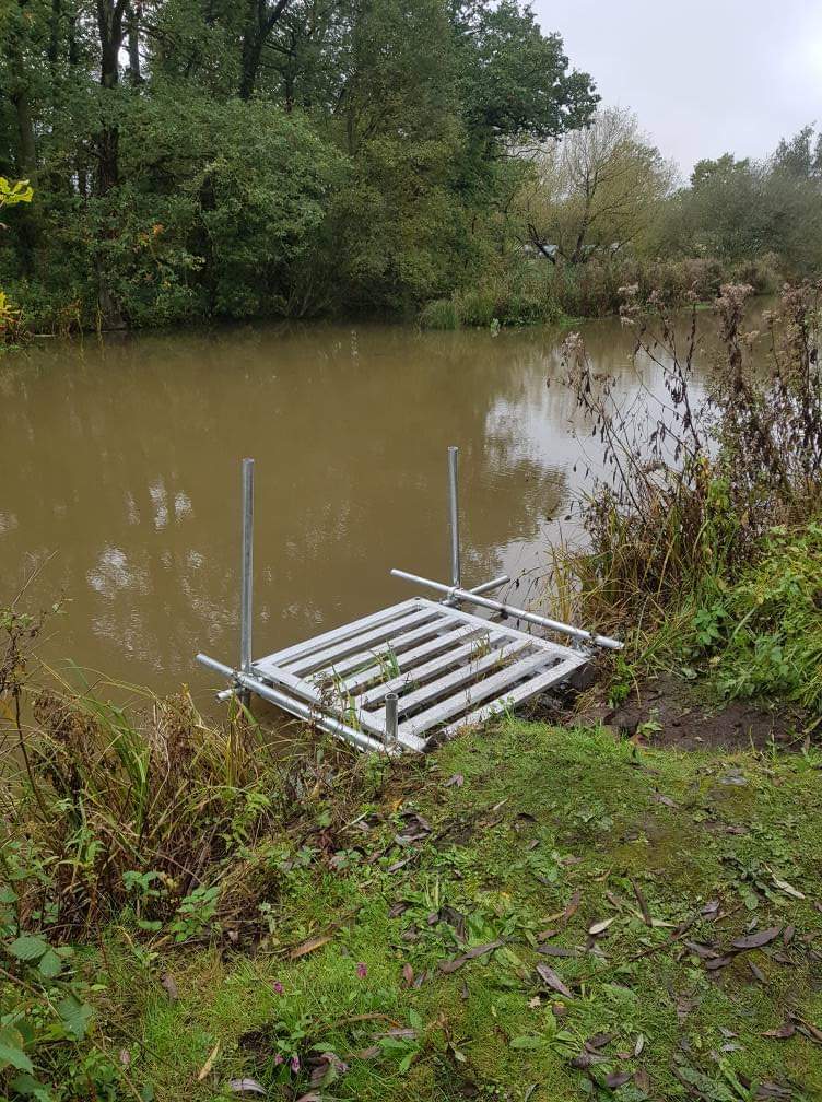New fishing platforms on canal